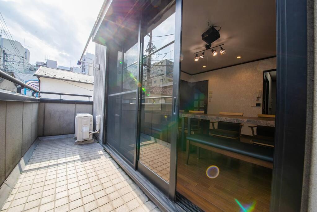 La3 Annex 新宿三階建て一軒家 * Tōkyō