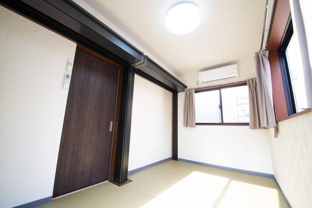 La3 Annex 新宿三階建て一軒家 * Tōkyō